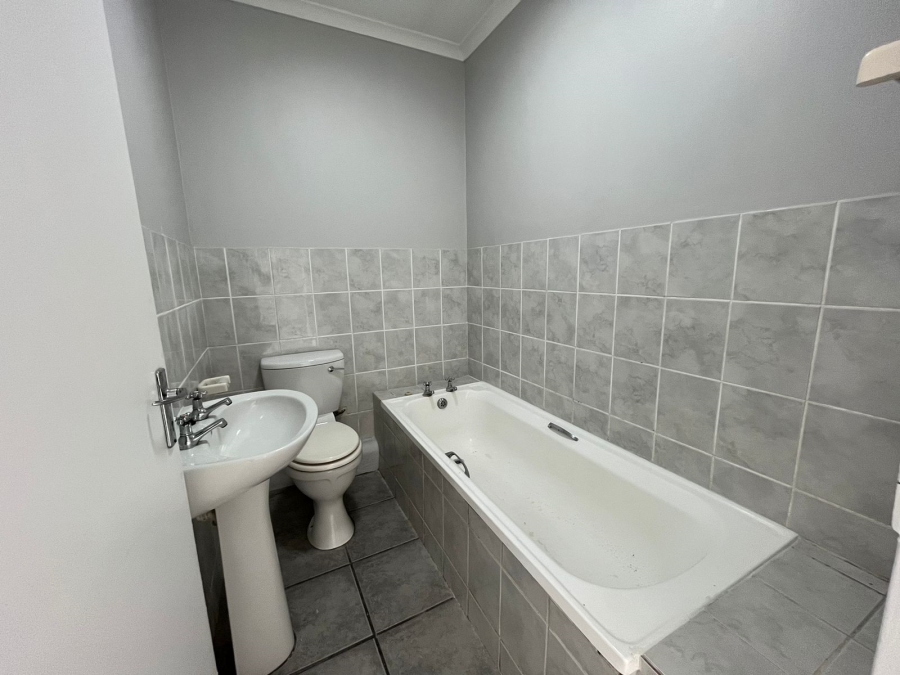 2 Bedroom Property for Sale in Parklands Western Cape